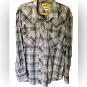 Vintage Wrangler Men’s Western Shirt Pearl Snaps Plaid Purple 2XL (27.5” P2P)